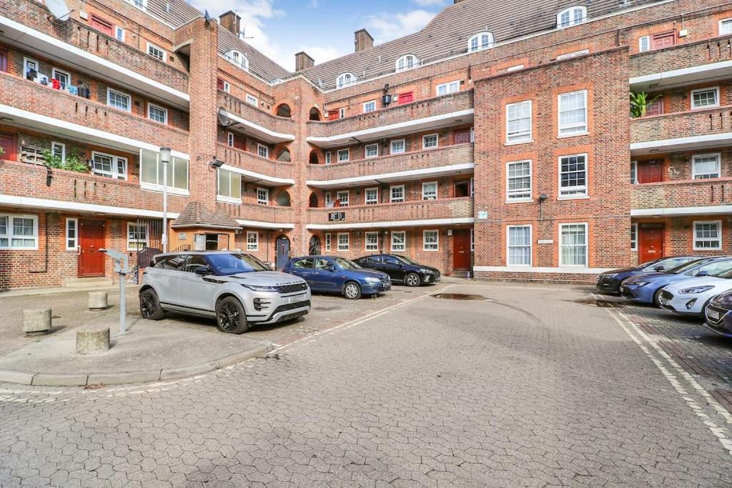 Spacious 4 Bed Flat Near London 02 Arena Greenwich Exteriér fotografie